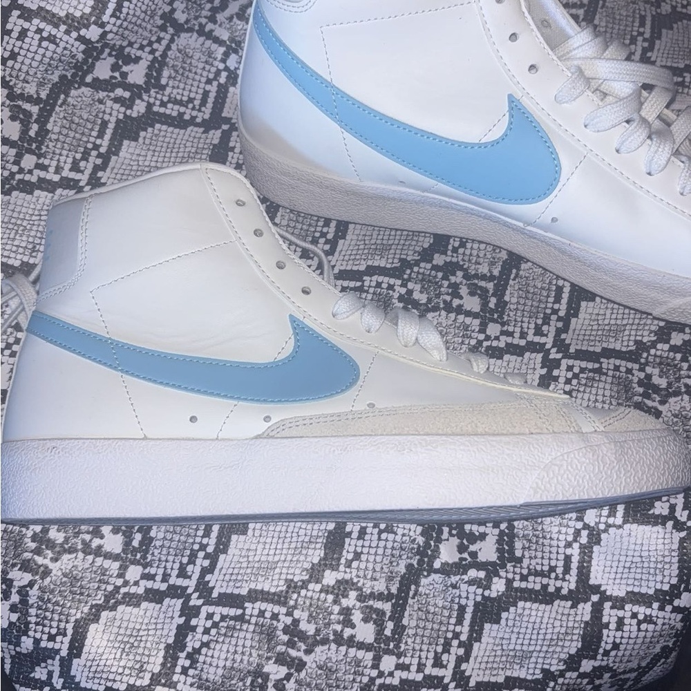 Nike White and Light Blue Sneakers
